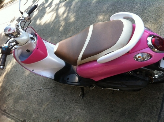 ขายรถฟีโน่ สีชมพูขาว ขายถูกๆเพราะย้ายไป ตจว.