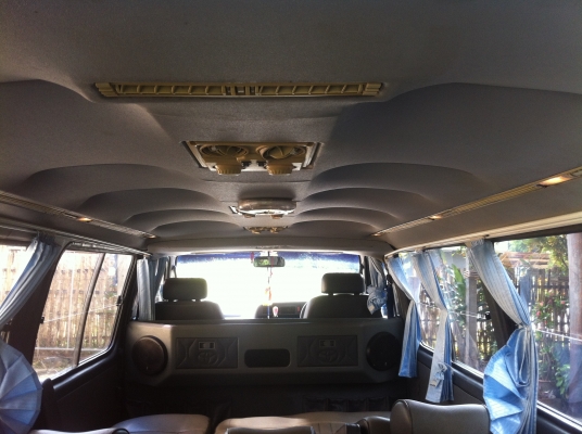 ขายรถตู้ HIACE ปี2002 ขายรถตู้ HIACE ปี2002