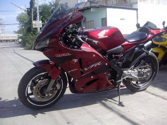 ขาย vfr 400 nc24 สำเนาทะเบียนแท้+ใบแจ้งความเล่มทะเบียนหาย มี พรบ. โอนไม่ได้ ต่อภาษีไม่ได้ ขี่ได้อย่างเดียวไปได้ทั่วประเทศไม่โดนจับหรือโดนยึดแน่นอน " นอกนั้นตามรูปทุกอย่าง ราคา 50,000 บาท ต่อลองได้ครับ สอบถามที่เบอร์ 092-6429114 ตลอด24 ซม.