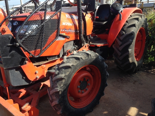 KUBOTA M7040 พร้อมผานหลัง เอาไปเลย KUBOTA M7040 พร้อมผานหลัง เอาไปเลย