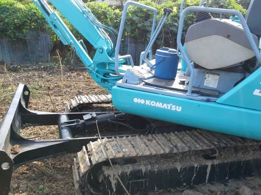 แบคโฮเล็ก