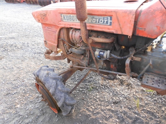 ขาย รถไุถมือสอง ตามสภาพ KUBOTA L2201DT ขาย รถไุถมือสอง ตามสภาพ KUBOTA L2201DT