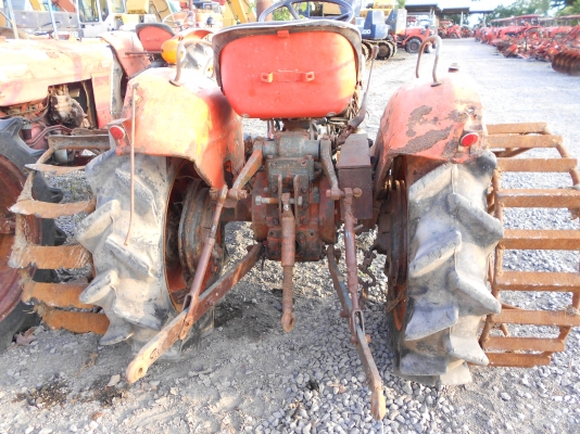 ขาย รถไุถมือสอง ตามสภาพ KUBOTA L2201DT ขาย รถไุถมือสอง ตามสภาพ KUBOTA L2201DT