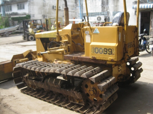 ขายรถดัน KOMATSU D20P-5 6ทิศทาง พร้อมใช้งาน ขายรถดัน KOMATSU D20P-5 6ทิศทาง พร้อมใช้งาน