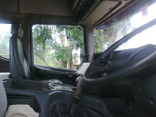 รถสิบล้อ หัวลาก SCANIA 114   รถปี 40 320 แรงม้า สภาพใหม่ สุดเอี่ยม ทะเบียนครบ ตัดราคาเหลือ 1,300,000 บาท.