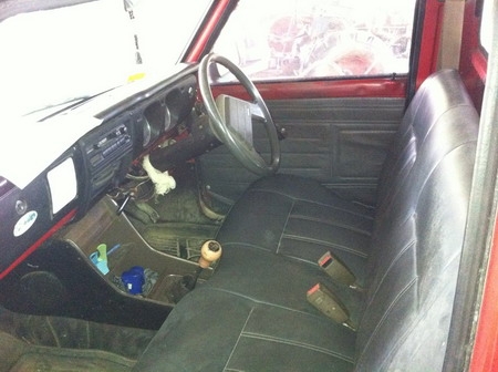 ลุงฝากขาย มาสด้า 1000 สีมีลอกนิดหน่อย เครื่องดี ช่วงล่างแน่นๆ เครื่องเบนซิน ราคา 34500 โทร 0866706990