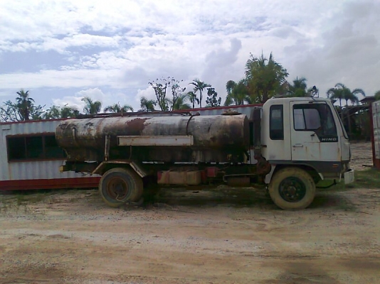 รถน้ำ HINO 130 hp ถังบรรจุน้ำ 8,000 ลิตร