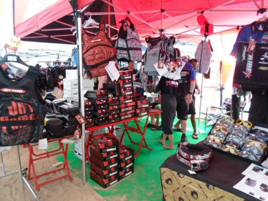 @@กลับมาอีกแล้วค่ะ งาน King's cup Pattaya สินค้าลดมากกว่า 50\%@@