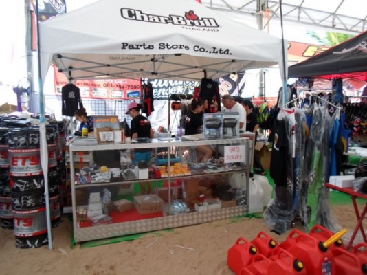 @@กลับมาอีกแล้วค่ะ งาน King's cup Pattaya สินค้าลดมากกว่า 50\%@@