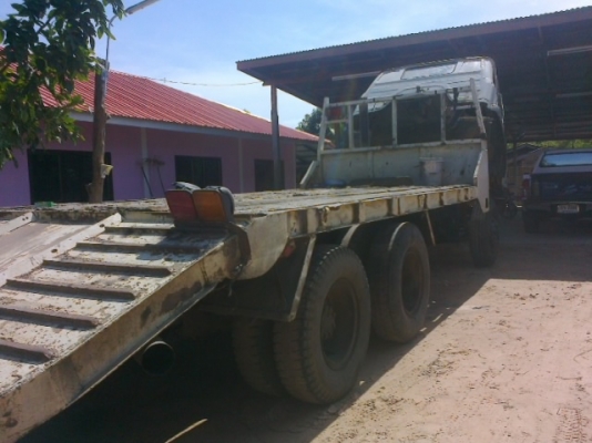 ขายด่วน 10ล้อ2เพลาหางลากแบคโคร200