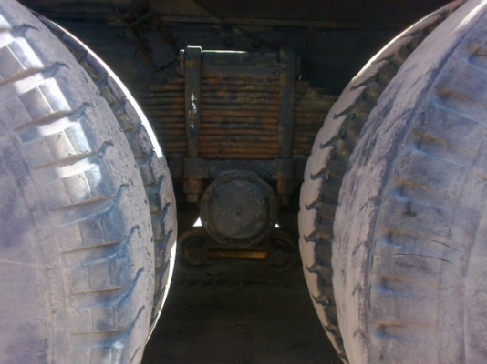 ขายด่วน 10ล้อ2เพลาหางลากแบคโคร200