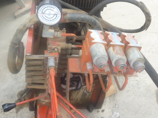 ขาย ยูนิค 5 ตันสี่ท่อน