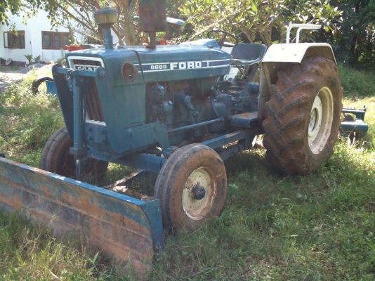 ขายรถไถฟอร์ด FORD 6600 รถมีทะเบียนพร้อมโอนครับ