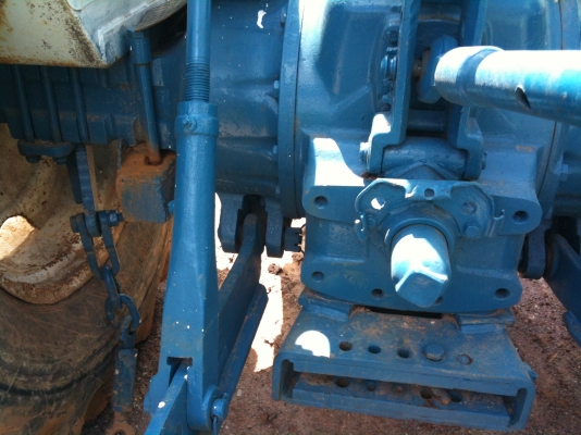 ขายรถไถฟอร์ด FORD 6600 รถมีทะเบียนพร้อมโอนครับ