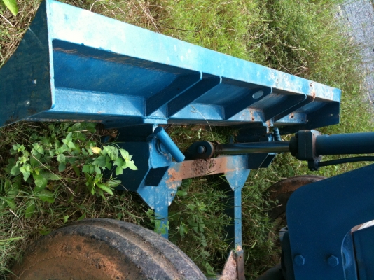 ขายรถไถฟอร์ด FORD 6600 รถมีทะเบียนพร้อมโอนครับ