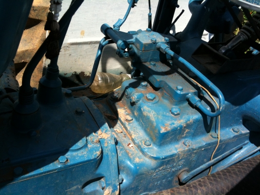 ขายรถไถฟอร์ด FORD 6600 รถมีทะเบียนพร้อมโอนครับ