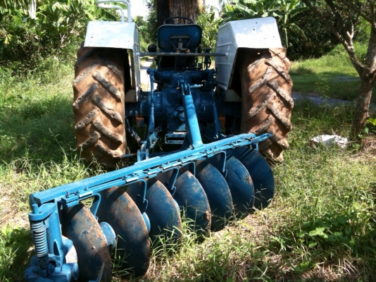 ขายรถไถฟอร์ด FORD 6600 รถมีทะเบียนพร้อมโอนครับ