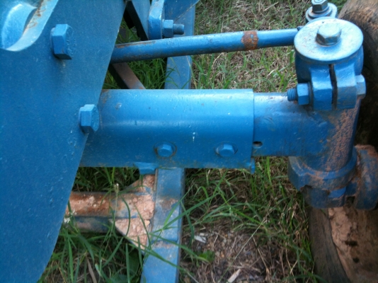 ขายรถไถฟอร์ด FORD 6600 รถมีทะเบียนพร้อมโอนครับ