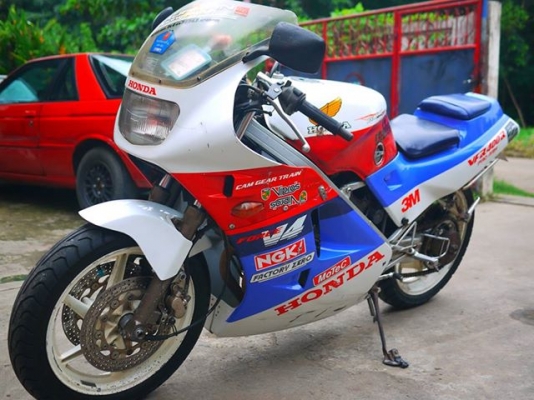 ขาย/แลก VFR400 Nc24 ทะเบียนแท้ สภาพเดิมแห้งๆเครื่องสุดยอดวิ่งทางไกลสบาย