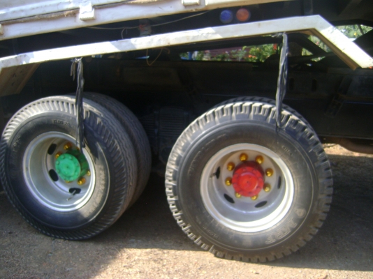 ขายสิบล้อมิตซูบิชิ เฉินหลง ขายสิบล้อมิตซูบิชิ เฉินหลง