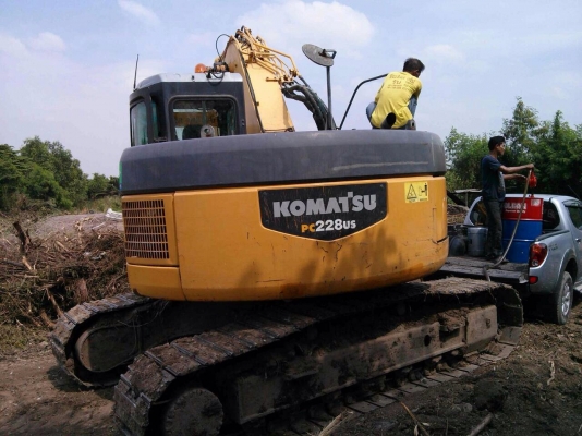 ขายรถแบคโฮ PC 200-7
