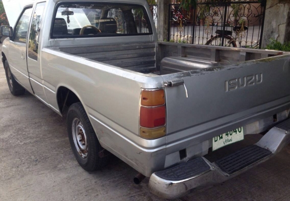 ***ขายแล้วครับขอบคุณ Truck2hand ขายกระบะแค็ป"มังกรทอง90"ยอดนิยม ราคาเบาๆ ISUZU SPACECAB 2.5 SL ปี35/92 เครื่องเดิมเกียร์เดิม มังกรทอง แน่นดีไม่เยิ้ม ช่วงล่างแน่นคัสซีดีไม่ปะไม่ดาม กระบะเลส สภาพสวย สีสันดีมีรอยบ้าง สีบางดี ภายในสวยคอนโซลครบ แอร์ม