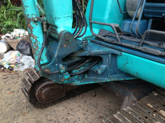 ขายรถขุด แมคโครเล็ก KOMATSU PC30-7 สภาพพร้อมใช้ราคาเบาๆ