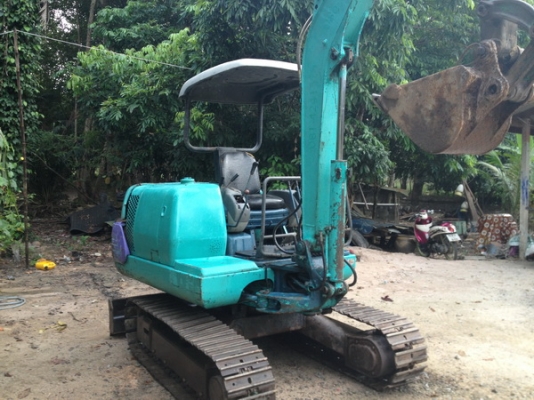 ขายรถขุด แมคโครเล็ก KOMATSU PC30-7 สภาพพร้อมใช้ราคาเบาๆ