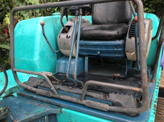 ขายรถขุด แมคโครเล็ก KOMATSU PC30-7 สภาพพร้อมใช้ราคาเบาๆ