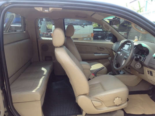 ขายด่วน!!! Toyota. Vigo. Champ. 2.5 (E) พรีรันเนอร์  ปี 2012