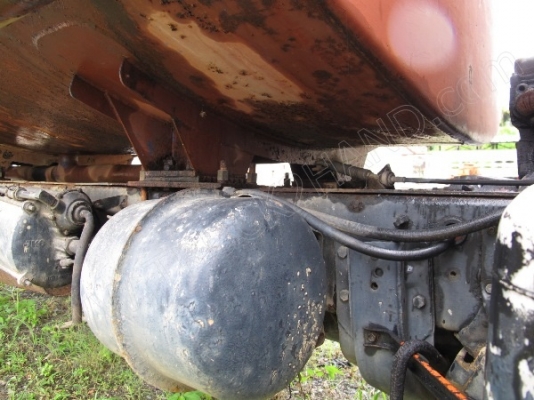 รถบรรทุก 6 ล้อบรรทุกน้ำ ยี่ห้ออีโน่ รุ่น FC