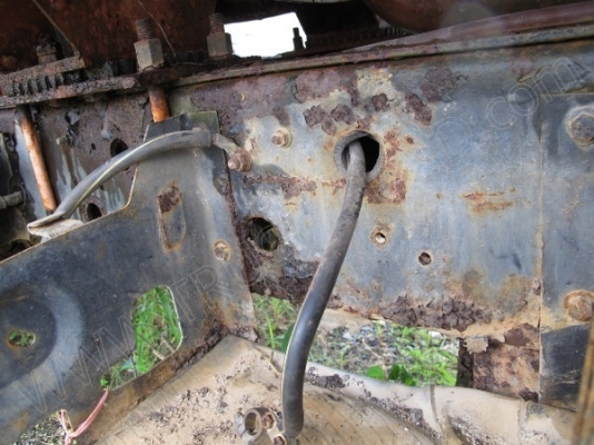 รถบรรทุก 6 ล้อบรรทุกน้ำ ยี่ห้ออีโน่ รุ่น FC