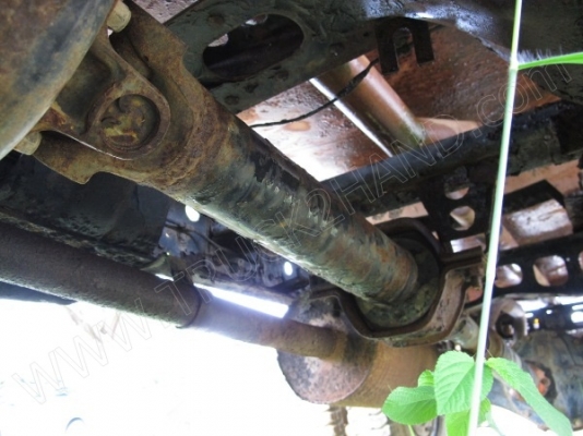 รถบรรทุก 6 ล้อบรรทุกน้ำ ยี่ห้ออีโน่ รุ่น FC