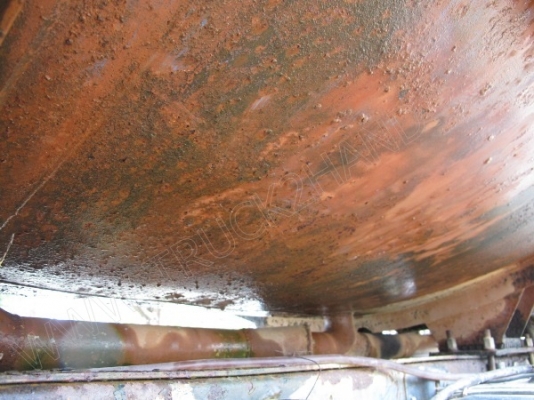 รถบรรทุก 6 ล้อบรรทุกน้ำ ยี่ห้ออีโน่ รุ่น FC