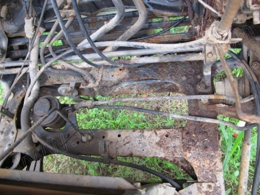 รถบรรทุก 6 ล้อบรรทุกน้ำ ยี่ห้ออีโน่ รุ่น FC