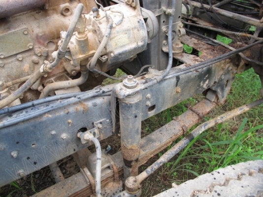 รถบรรทุก 6 ล้อบรรทุกน้ำ ยี่ห้ออีโน่ รุ่น FC