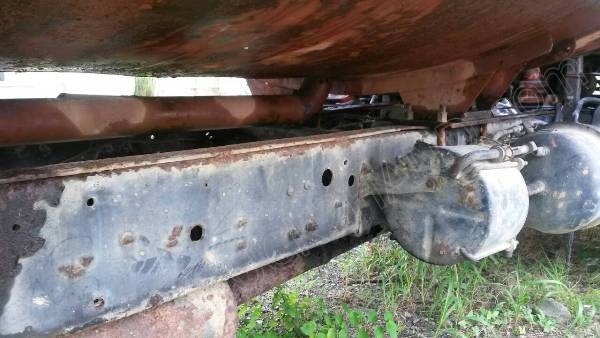 รถบรรทุก 6 ล้อบรรทุกน้ำ ยี่ห้ออีโน่ รุ่น FC