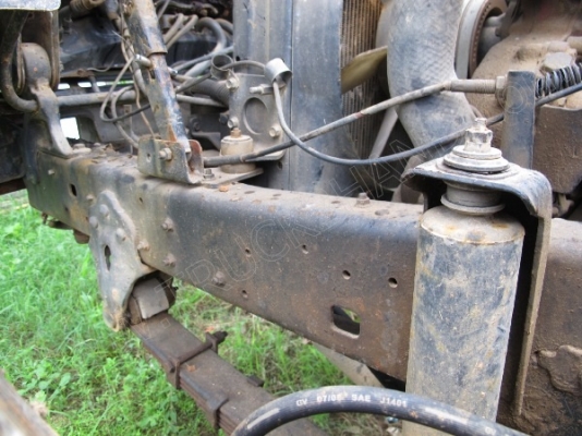 รถบรรทุก 6 ล้อบรรทุกน้ำ ยี่ห้ออีโน่ รุ่น FC