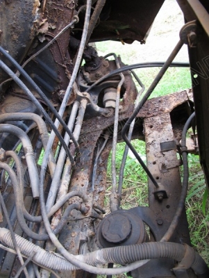 รถบรรทุก 6 ล้อบรรทุกน้ำ ยี่ห้ออีโน่ รุ่น FC