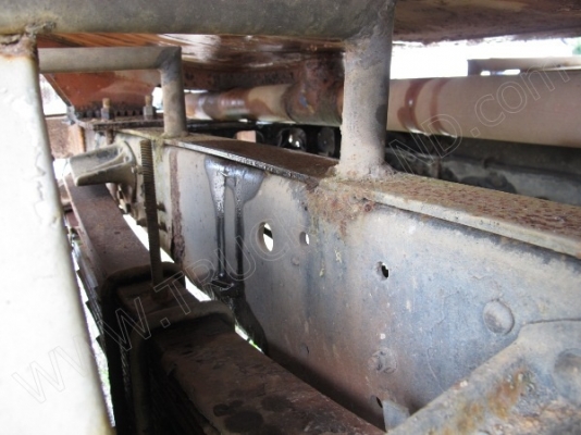 รถบรรทุก 6 ล้อบรรทุกน้ำ ยี่ห้ออีโน่ รุ่น FC