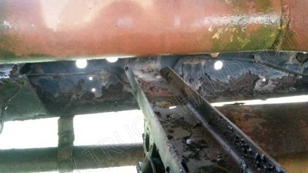 รถบรรทุก 6 ล้อบรรทุกน้ำ ยี่ห้ออีโน่ รุ่น FC