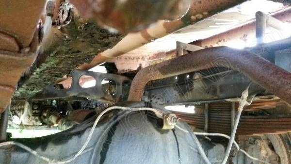 รถบรรทุก 6 ล้อบรรทุกน้ำ ยี่ห้ออีโน่ รุ่น FC