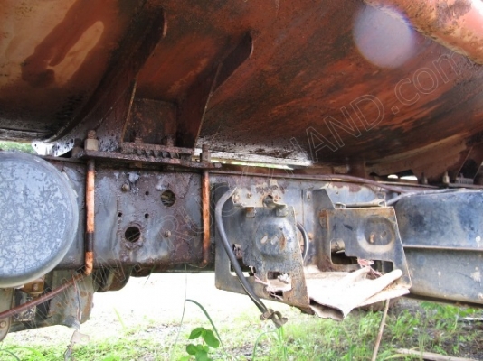 รถบรรทุก 6 ล้อบรรทุกน้ำ ยี่ห้ออีโน่ รุ่น FC