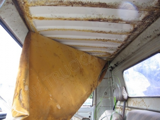 รถบรรทุก 6 ล้อบรรทุกน้ำ ยี่ห้ออีโน่ รุ่น FC