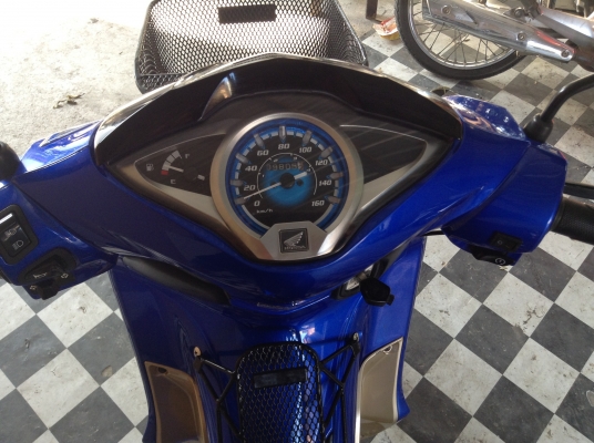 ขาย!!!เวฟ125ไอตัวใหม่ สต๊าทมือ ปี55 รถเครื่องดีคับ มีเล่มทะเบียนครบ ภาษีไม่หมด