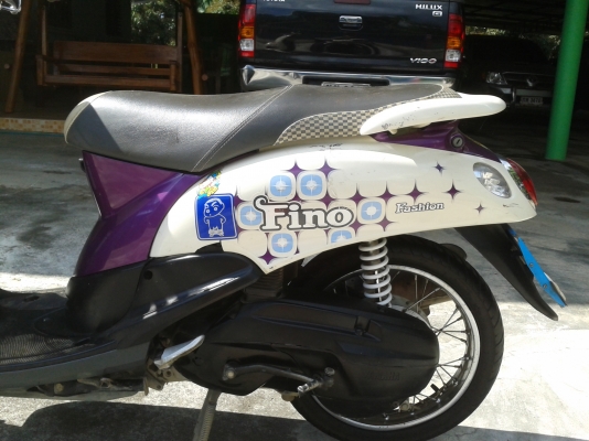 ขาย YAMAHA FINO สีม่วงขาว รถปี 54 สองเกจย์ สภาพดี สวยมากๆราคา 10,000.-