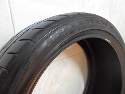 ยางซิ่ง,225/40R18 Bridgestone-RE002ปี11หนึ่งคู่ 3,000 ยางซิ่ง,225/40R18 Bridgestone-RE002ปี11หนึ่งคู่ 3,000