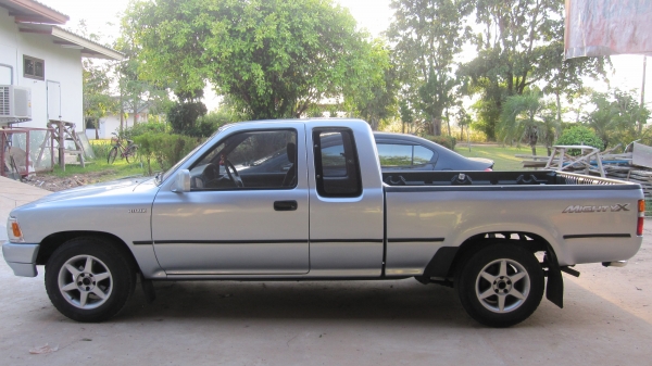 ขายรถกระบะไมตี้เอ็กปี1996/39 สีบร์อนเงินสวยๆไม่มีแม้รอยตำหนิสภาพเหมือนใหม่ออกจากศูนย์+เอกสารพร้อมโอน+ภาษีเต็มถึงมกราคา2558ต่อให้ข้ามปีเลยครับ+พวงมาลัยพาเวอร์โรงงาน+แอร์เย็นจัด+เครื่องเสียงชีดี+แม๊กไลเนอน์ใหม่+ล้อแม็กขอบ15 รถสภาพพร้อมใช้งานใช้งานน้อยไม่เคย ขายรถกระบะไมตี้เอ็กปี1996/39 สีบร์อนเงินสวยๆไม่มีแม้รอยตำหนิสภาพเหมือนใหม่ออกจากศูนย์+เอกสารพร้อมโอน+ภาษีเต็มถึงมกราคา2558ต่อให้ข้ามปีเลยครับ+พวงมาลัยพาเวอร์โรงงาน+แอร์เย็นจัด+เครื่องเสียงชีดี+แม๊กไลเนอน์ใหม่+ล้อแม็กขอบ15 รถสภาพพร้อมใช้งานใช้งานน้อยไม่เคย