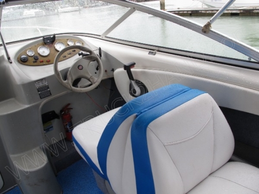 เรือไฟเบอร์าสทั้งลำ ยาว 6.30 เมตร ขายพร้อมเทเลอร์ลากจูงจากนอก เรือไฟเบอร์าสทั้งลำ ยาว 6.30 เมตร ขายพร้อมเทเลอร์ลากจูงจากนอก