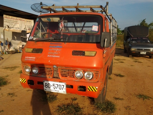 ISUZU  TLDเครื่อง74แรง4ล้อ